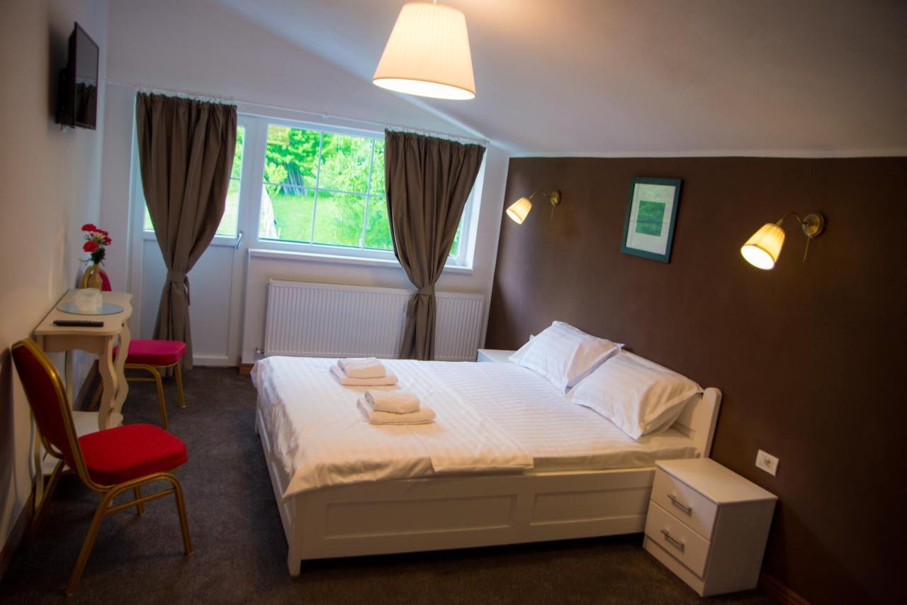 Green Hill Villa Călimăneşti المظهر الخارجي الصورة