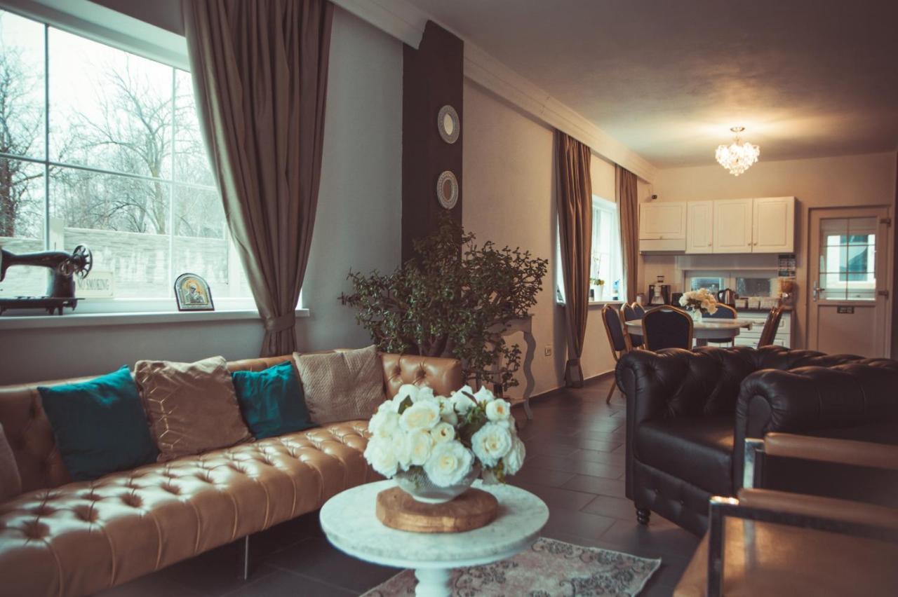 Green Hill Villa Călimăneşti المظهر الخارجي الصورة